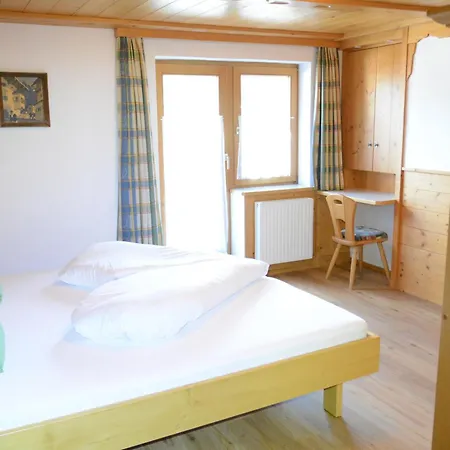 Alpenblick Apartment *